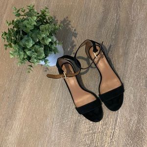 Like new suede Tory Burch wedges!